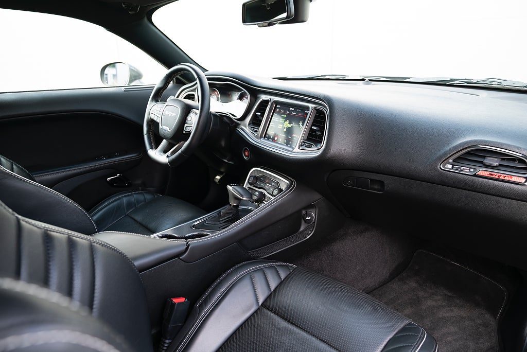 Dodge Challenger 2018 - miniatyr 9