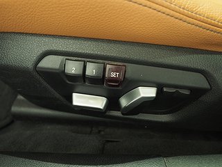 Sedan BMW 330 17 av 26