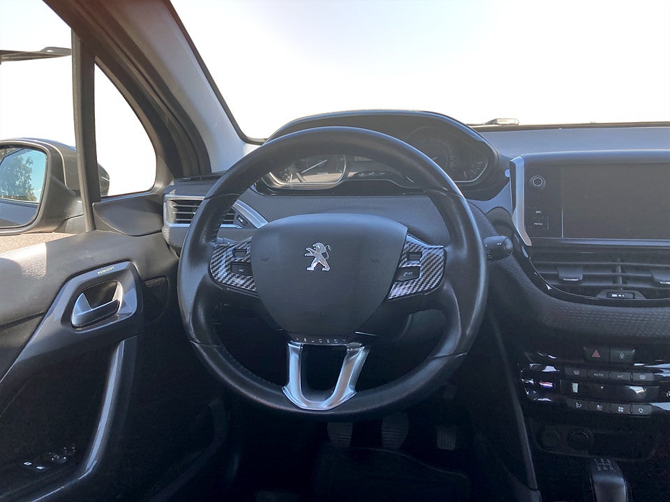 Bild på Peugeot 2008 Active 1.2 PT 82hk DRAG BACKSENSORER