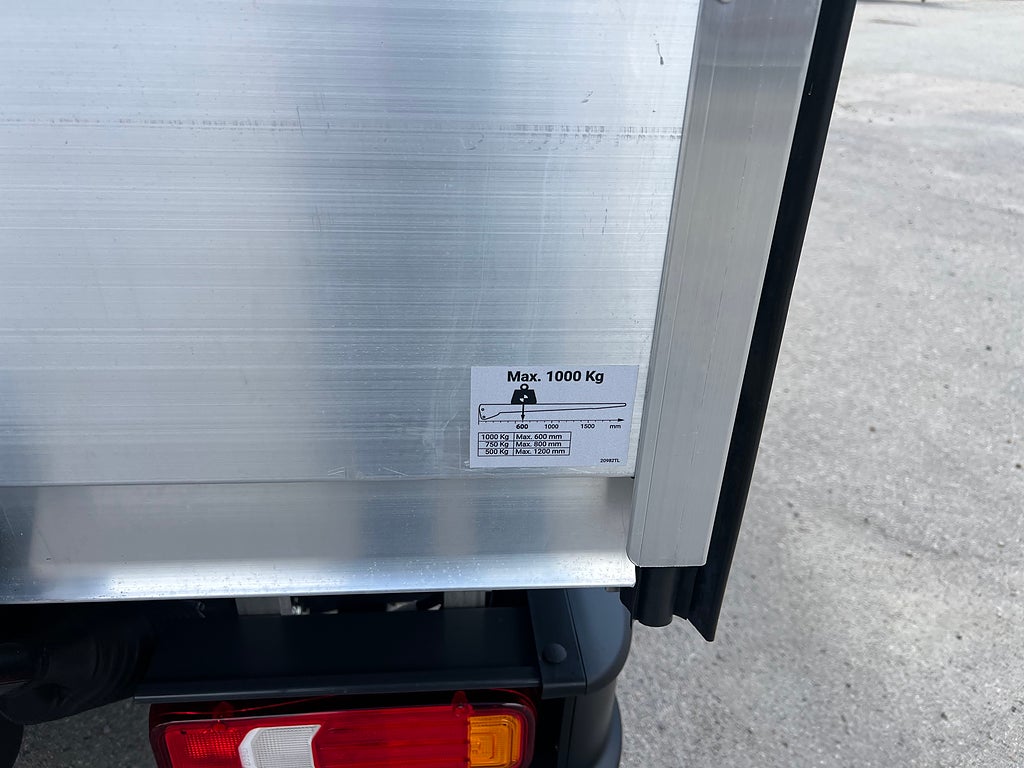 Iveco Daily 72C14E AirPro Skåpbil med Z-Lift, ELBIL