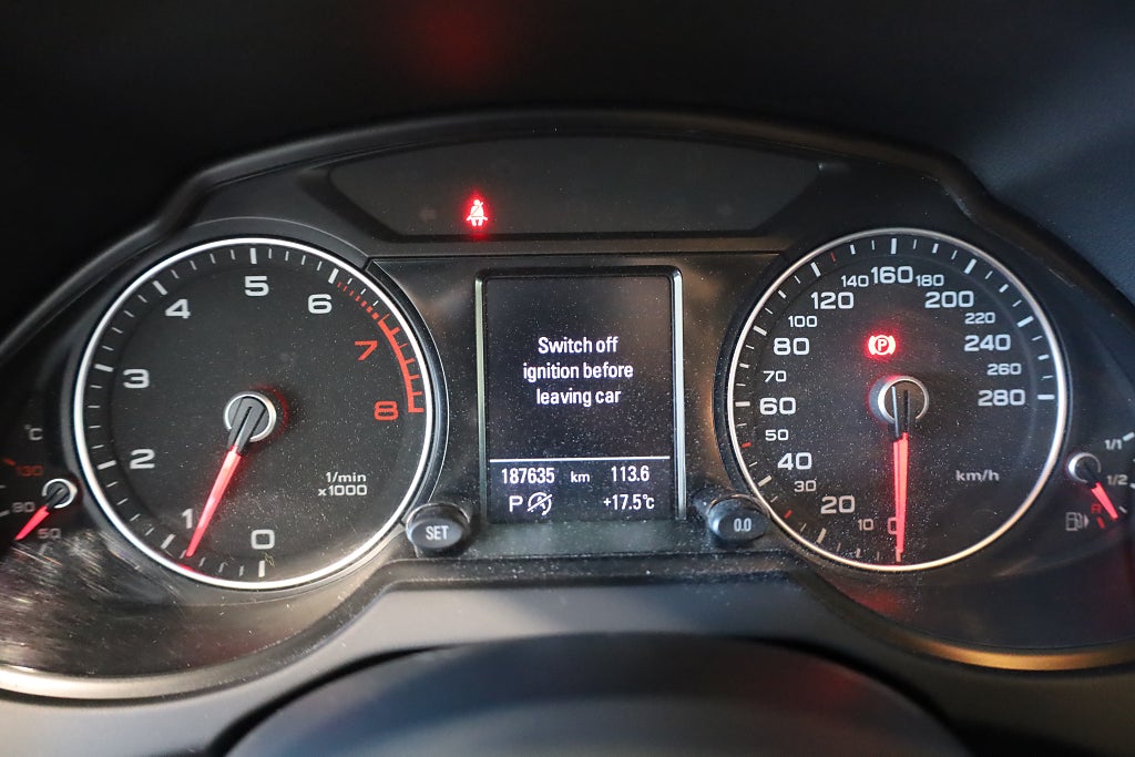 Audi Q5 2.0 TFSI 225HK Quattro AUT Design-PKT Drag Värmare PDC 2013