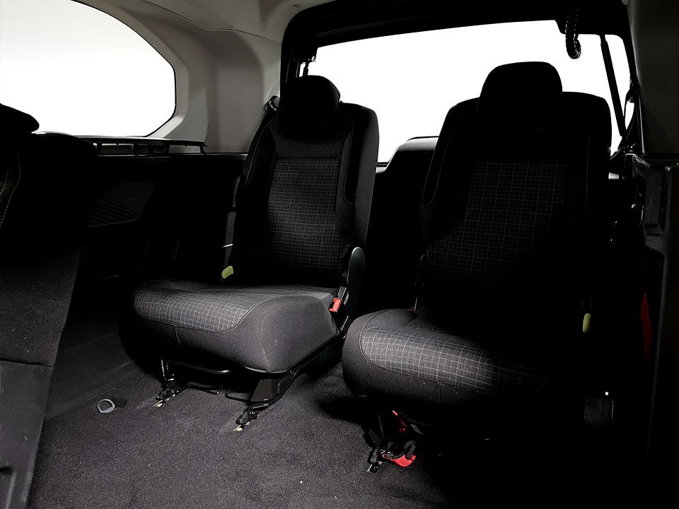 Bild på Peugeot Rifter GT 50kWh 136hk Aut L2 7-SITS 360