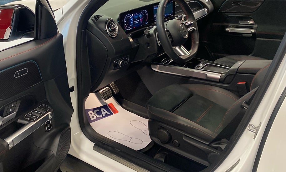 Mercedes-Benz GLB 200 AMG Värmare Advanced Plus Glastak Drag - bild 4