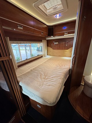 Husbil-halvintegrerad Laika Kreos 3008 11 av 21