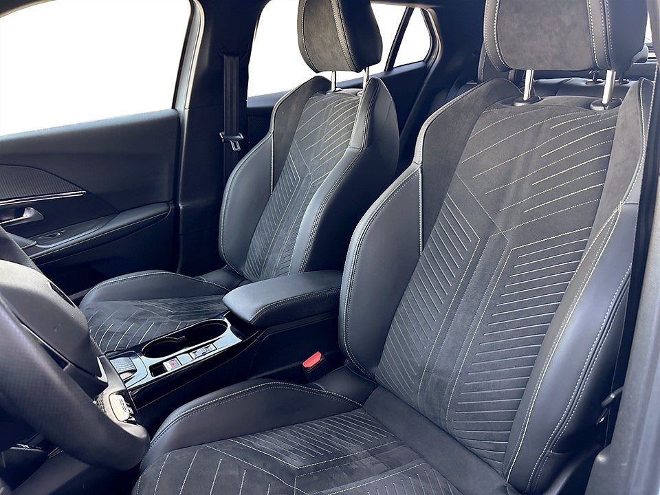 Bild på Peugeot 2008 GT 1.2 PT 130hk Aut B-KAMERA CARPLAY