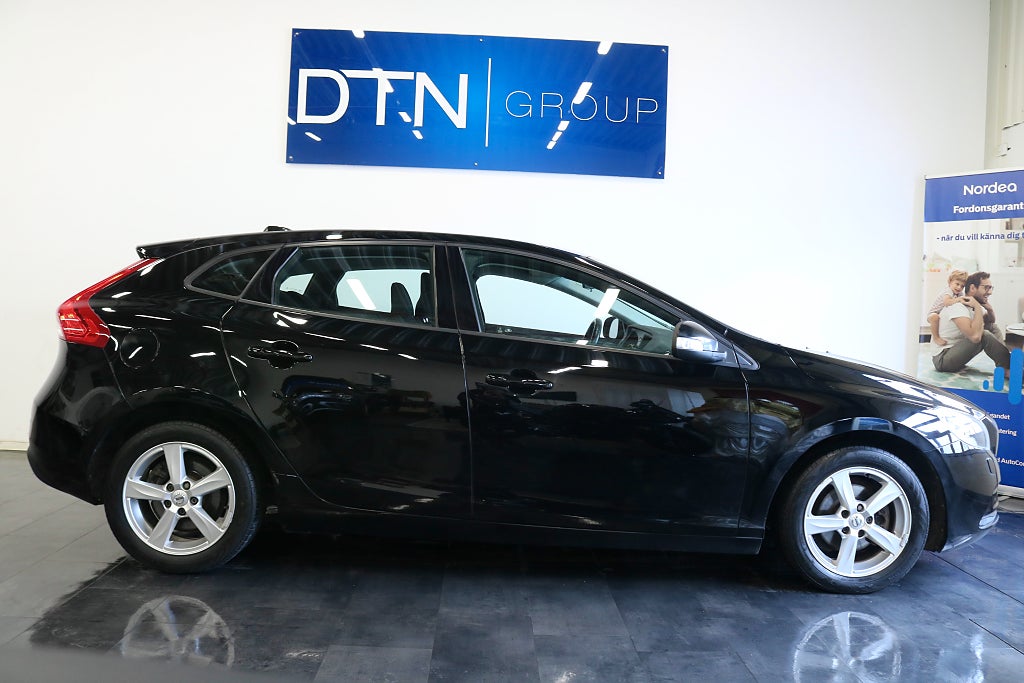Volvo V40 D2 Kinetic Euro 6/NYSERVAD/KAMREMBYTT/P-SENSOR