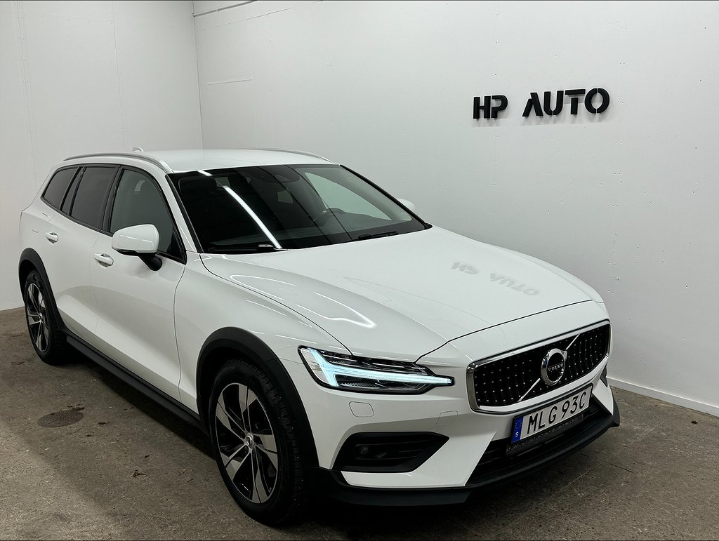 Volvo V60 Cross Country D4 AWD Carplay D-värm VOC K-rem bytt