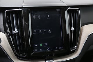 SUV Volvo XC60 20 av 30