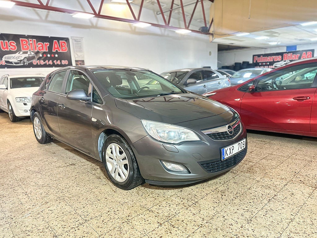 Opel Astra 1.4 Turbo  Besiktigad & Ny Servad 140hk