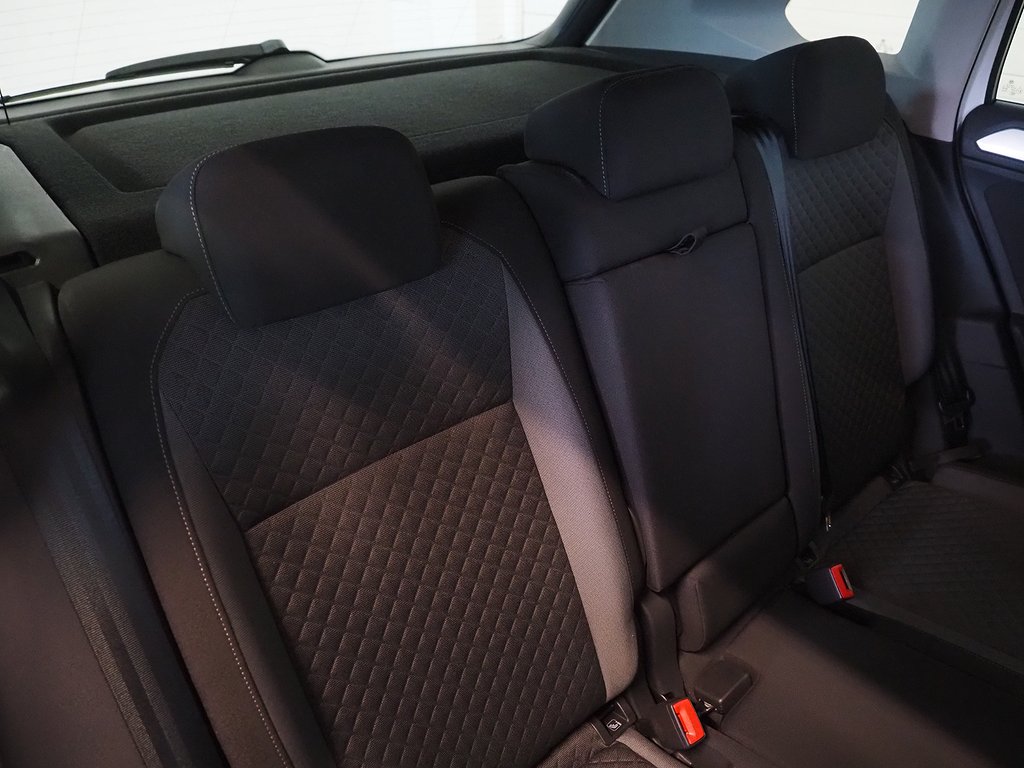 Volkswagen Tiguan 1.4 TSI 150hk 4Motion Drag Kamera Värmare 2017