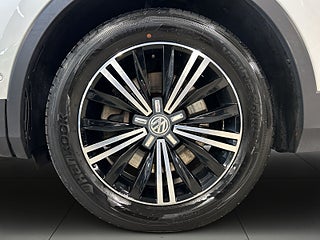 Volkswagen Tiguan 2.0 TDI 4M Cockpit/Drag/Kamera/ M&D-Värmare/S&V-Däck – bild 14