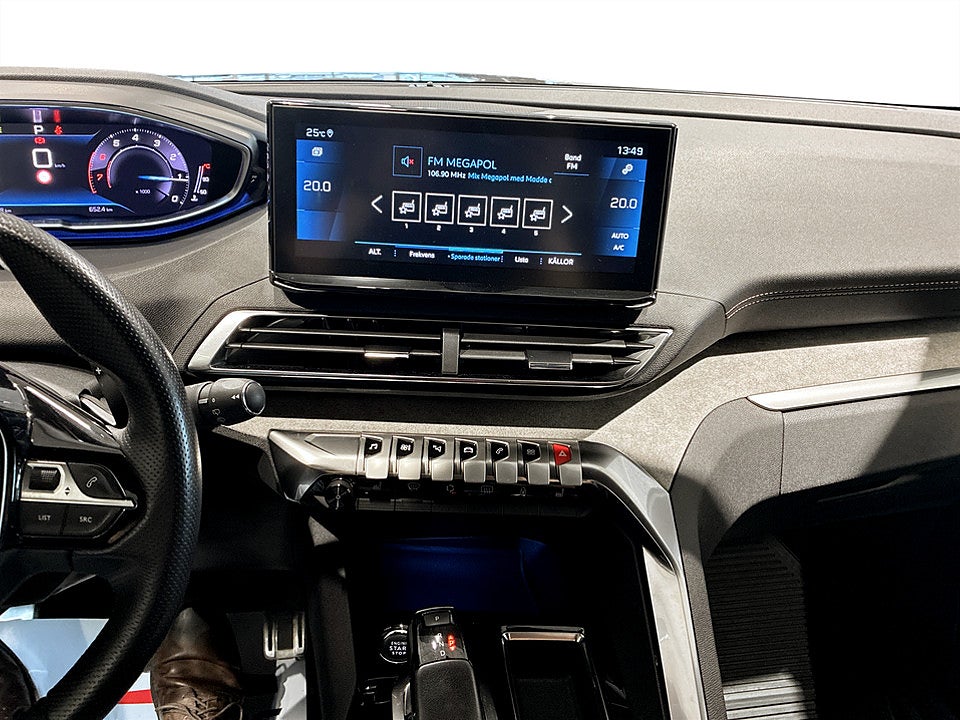Bild på Peugeot 3008 GT 1.2 PT 130hk Aut DRAGKROK 360-KAMERA CARPLAY