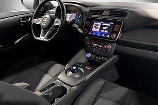 Halvkombi Nissan Leaf 8 av 22