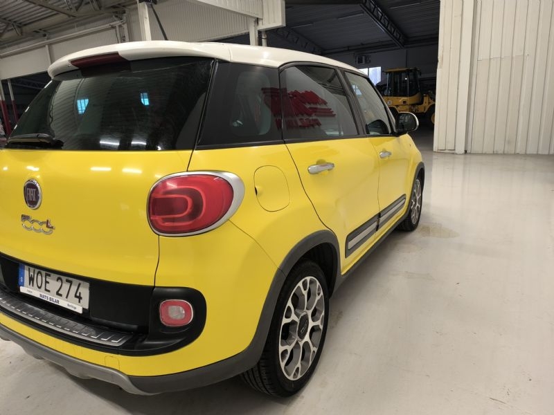 Fiat 500L 1,4T Manuell Lounge 120 HK 2015, bild 4/34