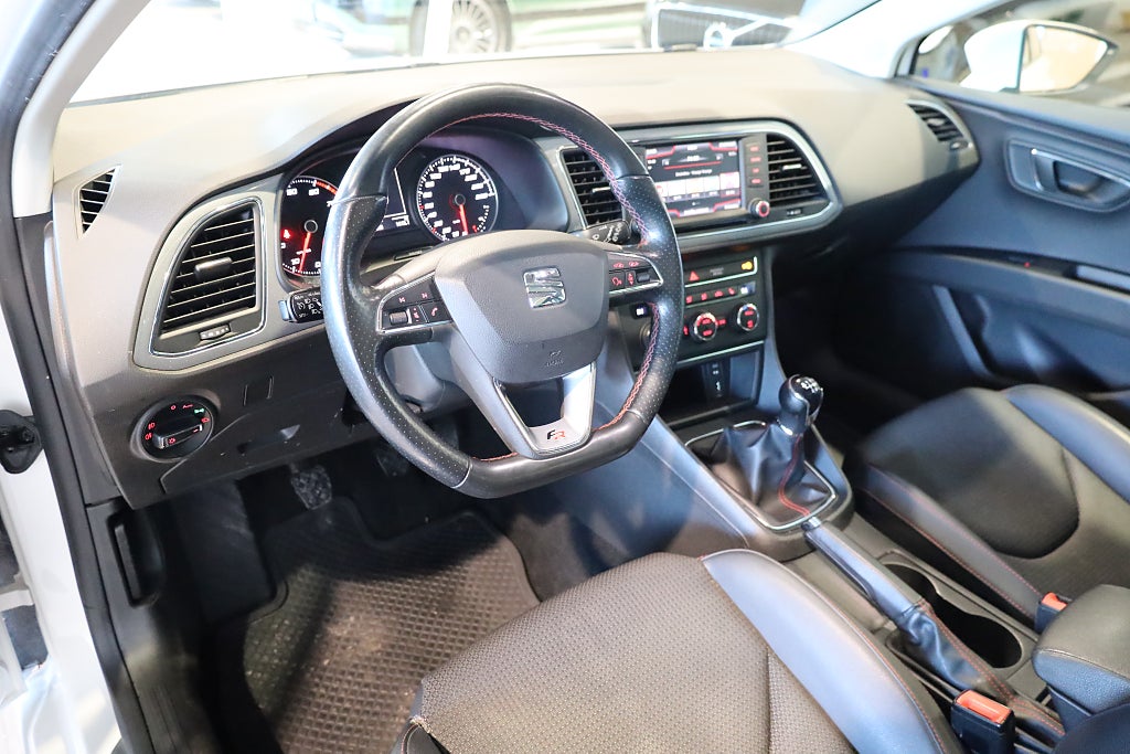 Seat Leon ST 1.4 TSI FR Pano Drag Kamera PDC Blåtand