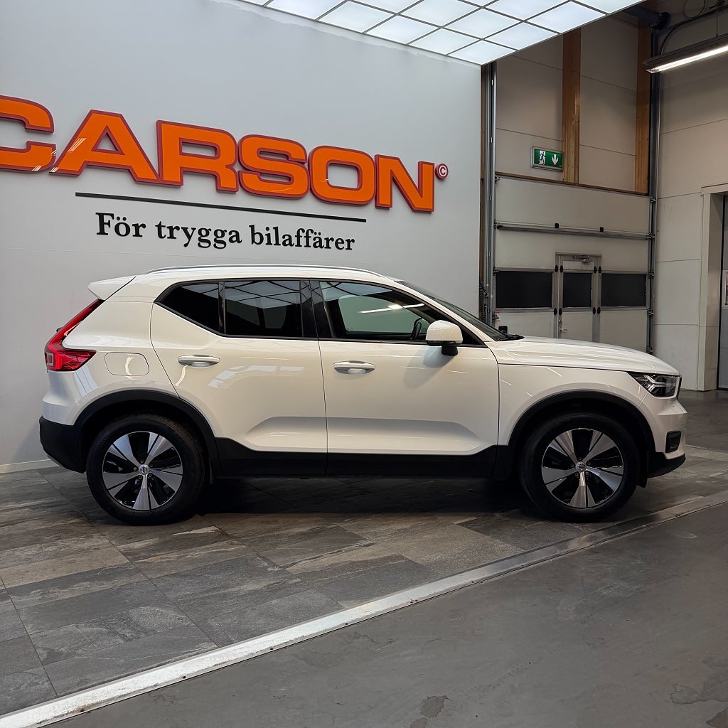 Volvo XC40 T5 Twin Engine DCT Momentum Advanced Rattvärme Apple
