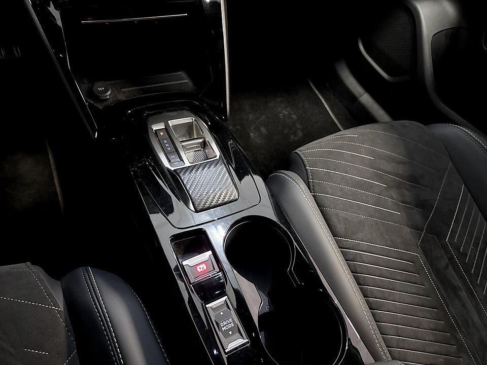 Bild på Peugeot 2008 GT 1.2 PT 130hk Aut B-KAMERA CARPLAY