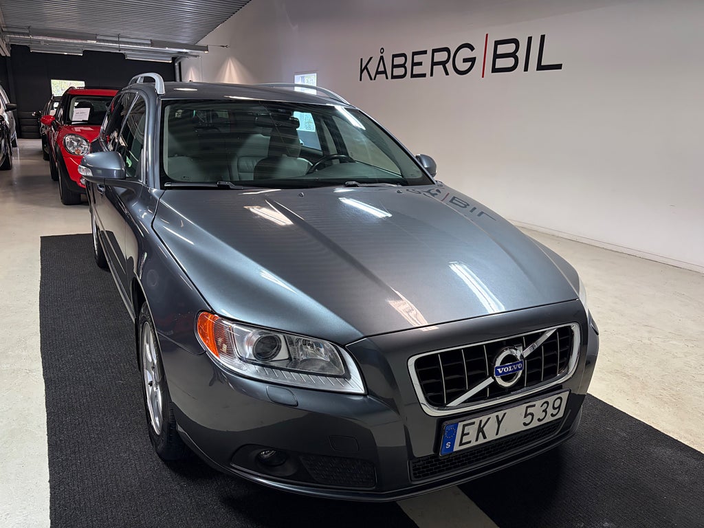Volvo V70 2.5FT Geartronic Summum / Drag / Fint skick