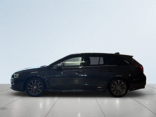 Subaru Levorg 1.6 4WD Dragkrok Bkamera Navigation S&V-däck Elstol – bild 4