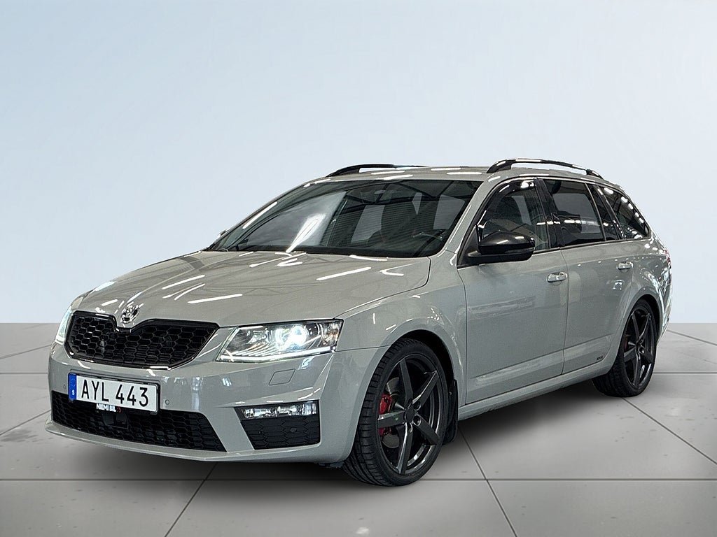 Skoda Octavia Kombi 2.0 TDI 4x4 RS S&V-hjul/Carplay/Drag/Canton/Skinn