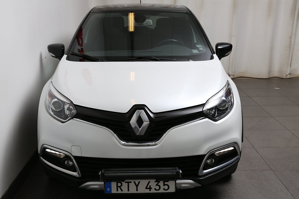 Renault Captur 1,2 TCe BOSE Navi Aut Navi "En Svensk Klassiker" Drag 2017
