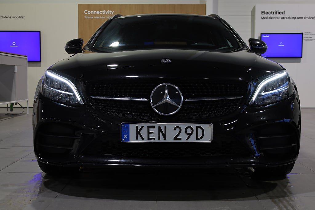 Mercedes-Benz C 300 T e AMG Night-EDT Drag Värmare Kamera Navi