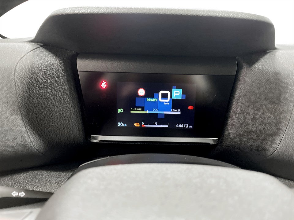 Bild på Citroën e-C4 Feel 50kWh 136hk Aut RATTVÄRME P-SENSORER