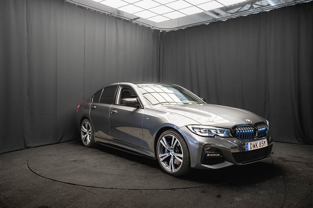 BMW 330e M Sport SHADOW 19'' COCKPIT P-VÄRMARE HiFi
