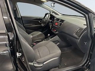 Kia Rio 5-dörrar 1.4 CVVT GLS S&V-hjul/BT/Psens/Rattvärme – bild 10