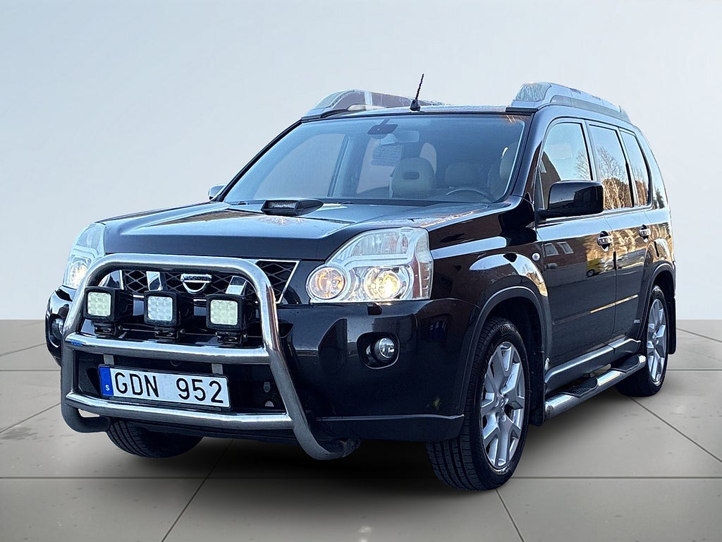 Nissan X-Trail 4x4 BOSE/SoV-Däck/Drag/Elstol/Kamera/Psens/Panorama/