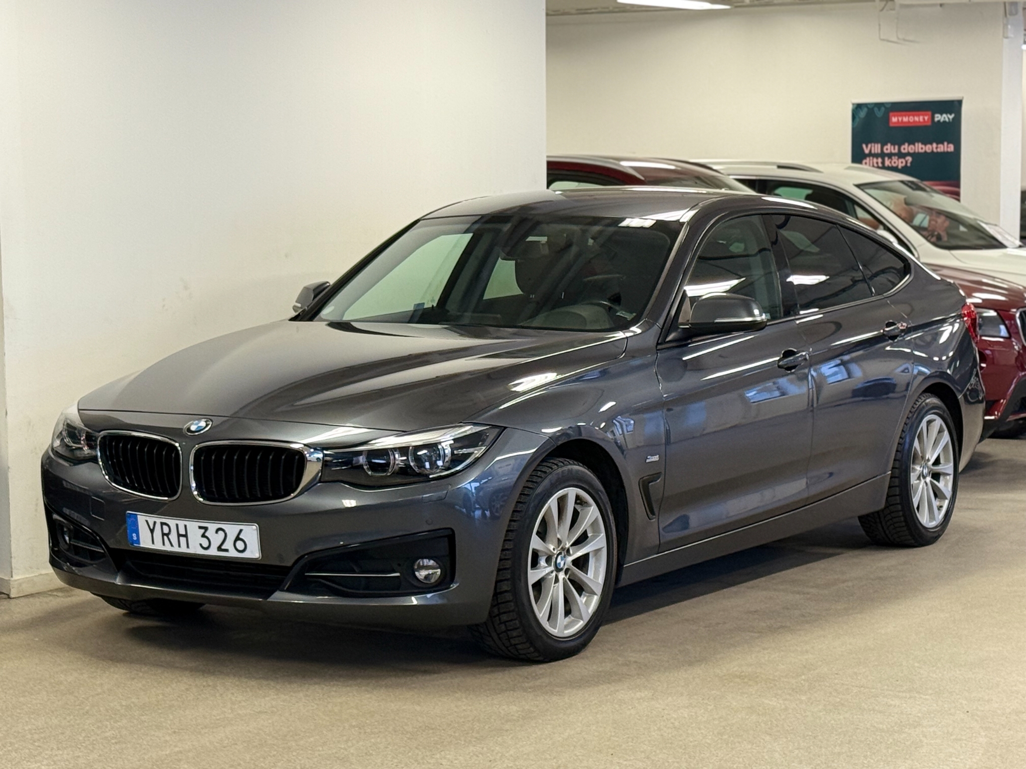 BMW 320 2018, bild 3/46