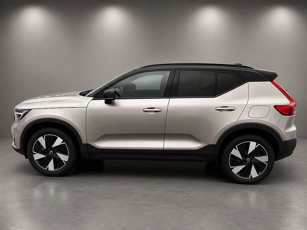 Volvo XC40 Recharge Extended Range Plus Edition / Drag/