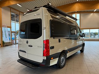 Husbil-halvintegrerad Robeta Womondo Pegasus Mercedes 150HK AUT 25 av 26