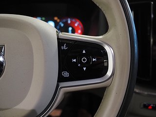 SUV Volvo XC60 21 av 26