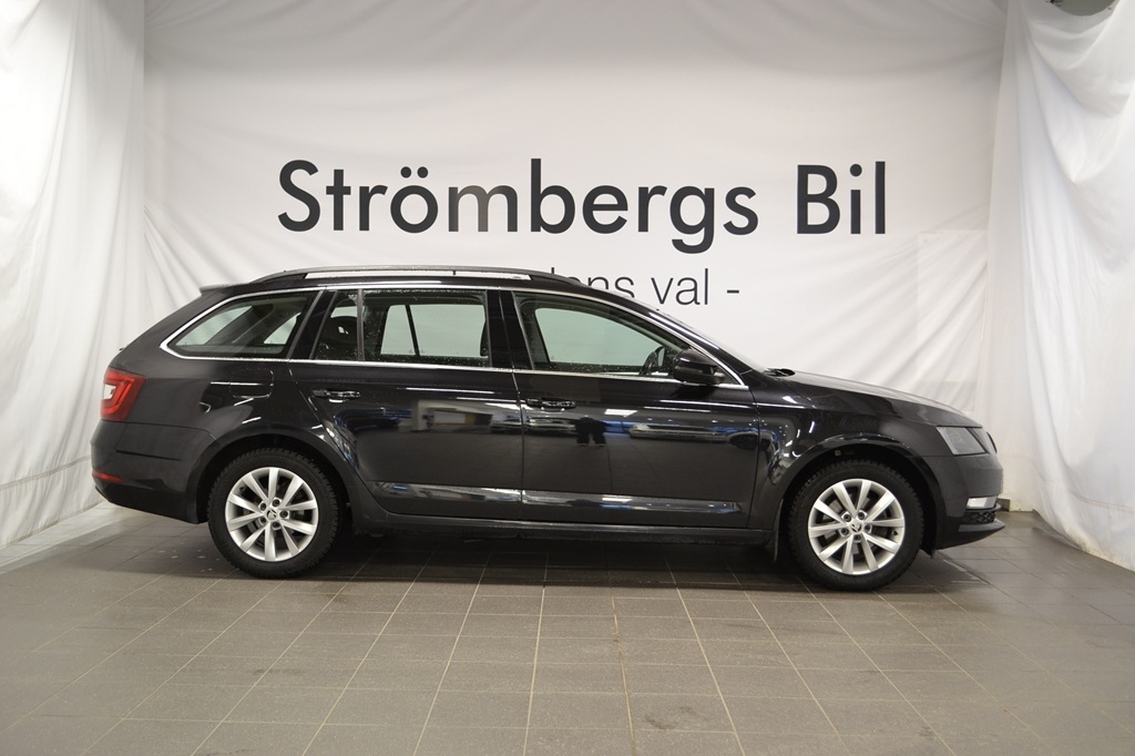 Skoda Octavia 2019, bild 2/10