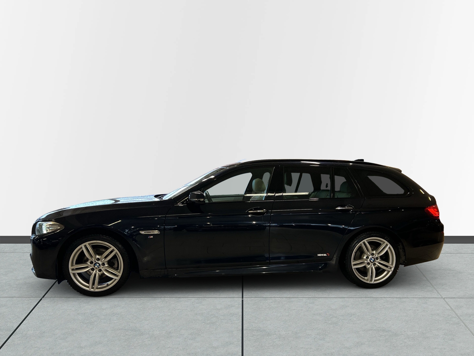 BMW 520 2016, bild 4/48