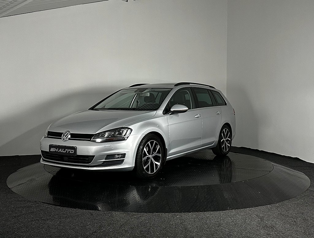 Volkswagen Golf Sportscombi 2.0 TDI|Ny kamrem|Panorama|B-kamera|Navi|