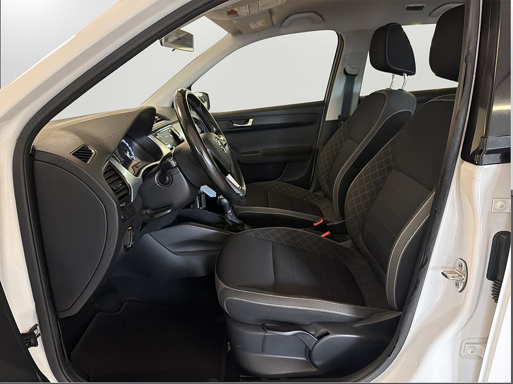 Skoda Fabia Ambition 1.0 TSI 110 HK AUT / Dragkrok – bild 9