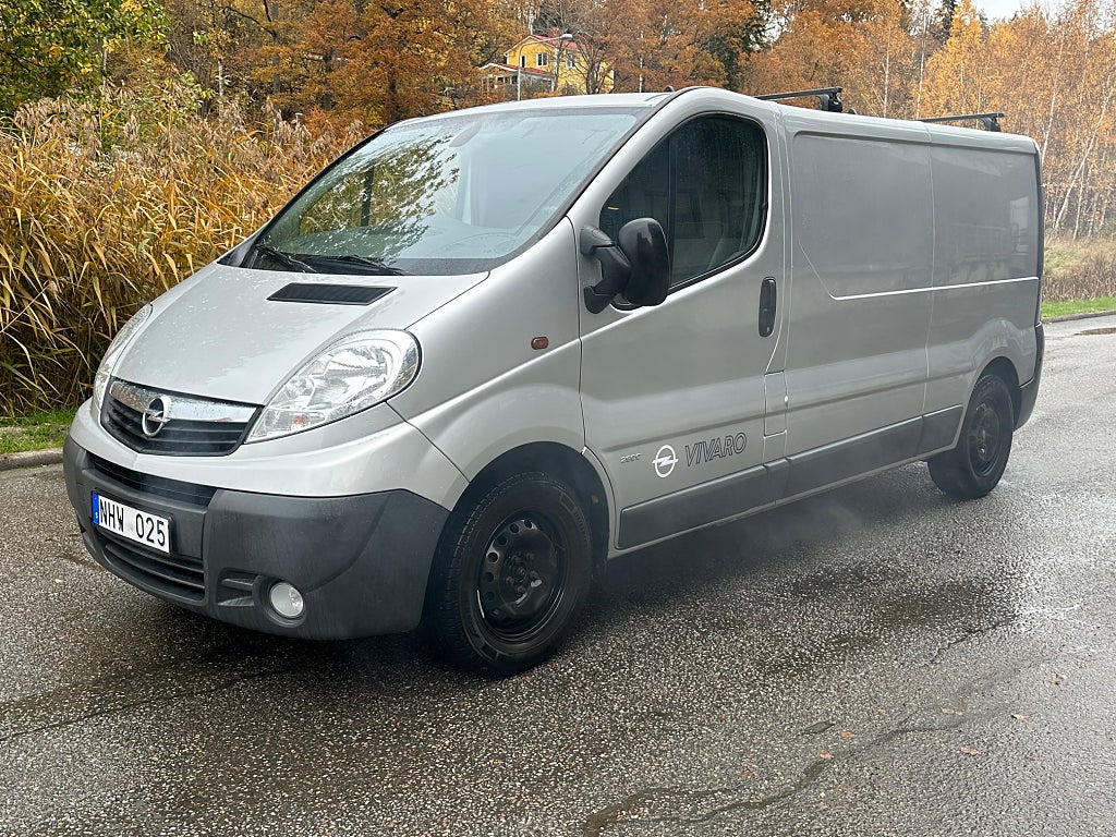 Opel Vivaro Skåpbil 2.0 CDTI Quickshift Euro 5 DRAGKROK