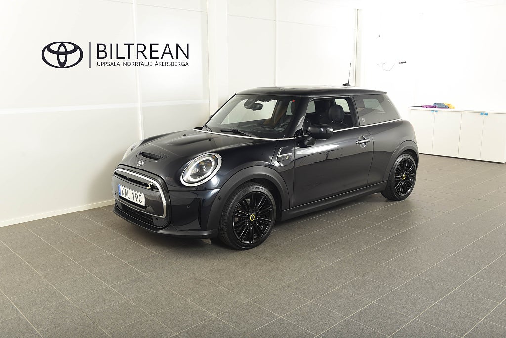 MINI Cooper SE Panorama Skinn Harman/Kardon Navi Vinterhjul