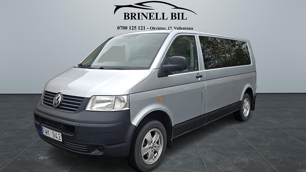 Volkswagen Transporter Caravelle 9-SITS