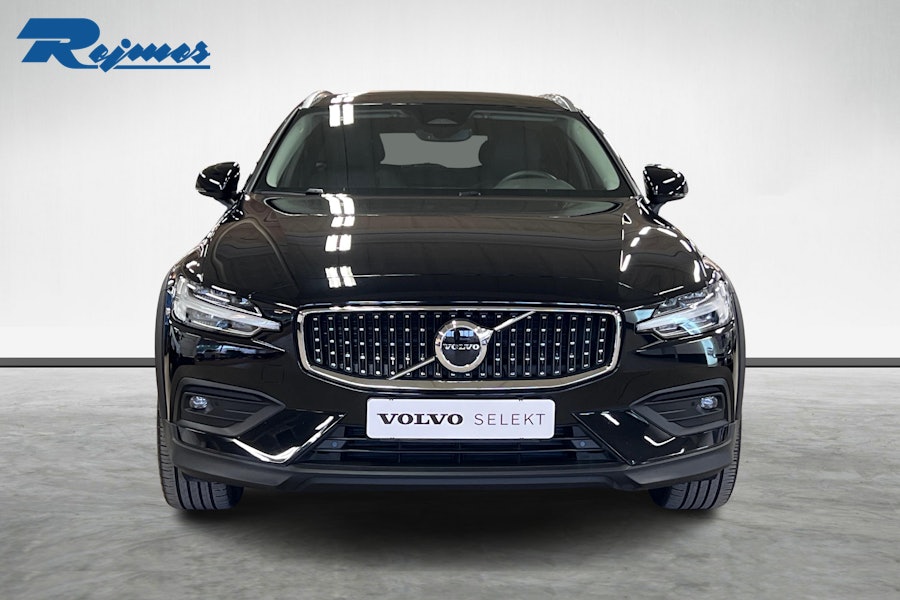 Volvo V60 Cross Country 2023, kuva 5/55