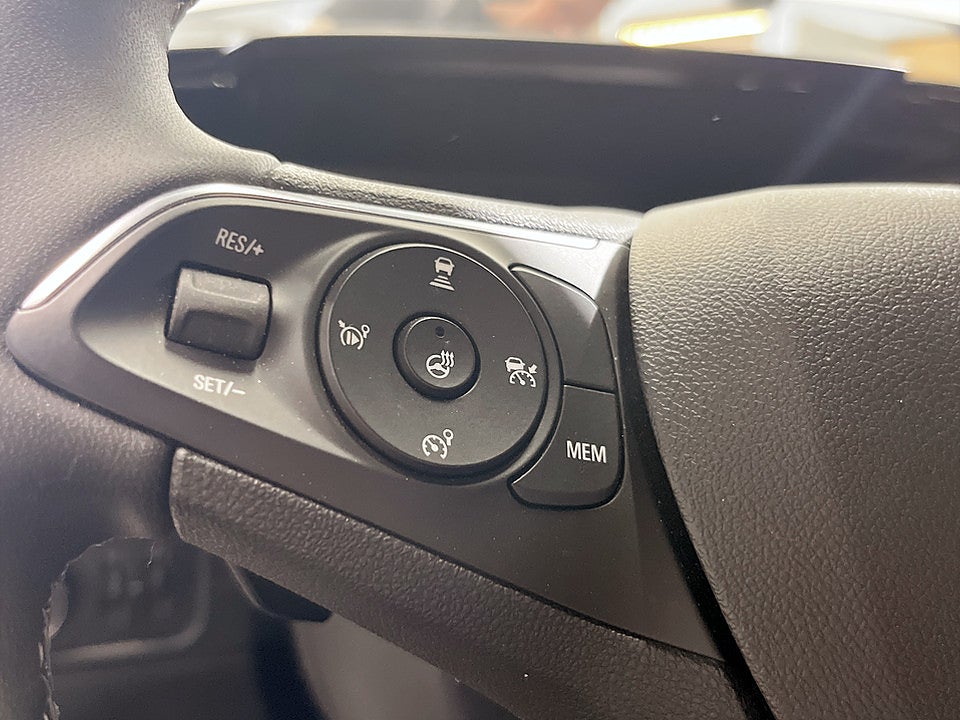 Bild på Opel Mokka Ultimate 1.2 Turbo 130 Aut B-KAMERA CARPLAY