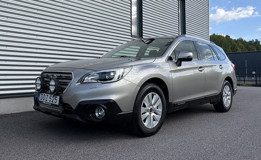 Subaru Outback 2.0 4WD AUT Lineartronic M.värm Drag Fint skick! 
