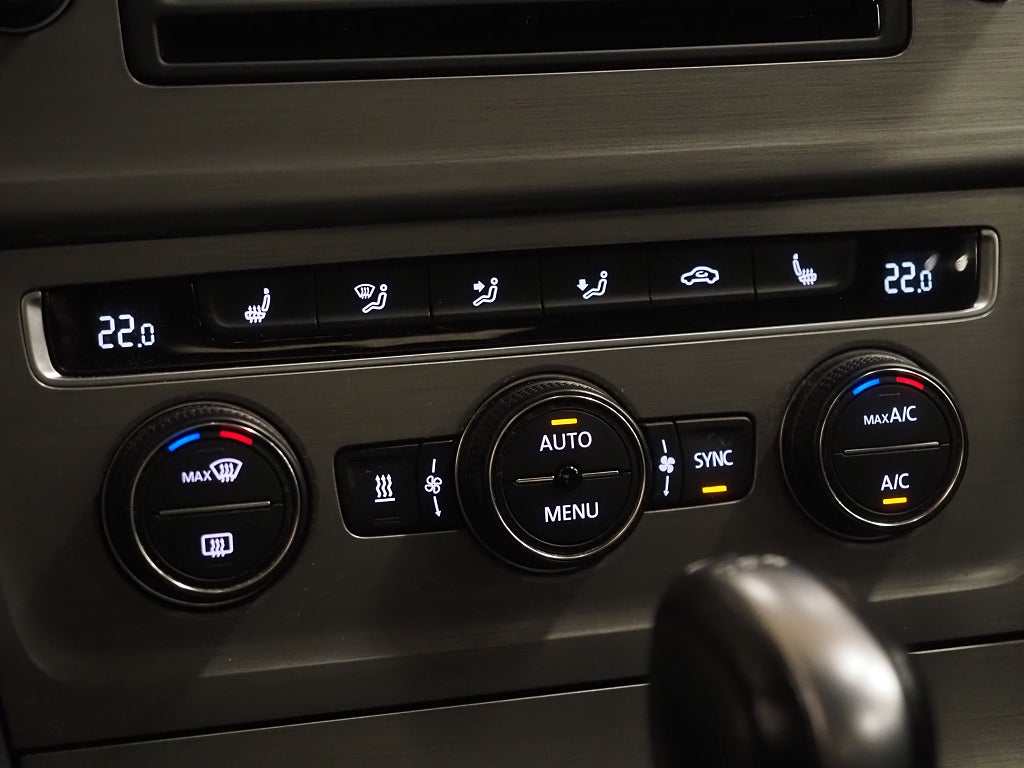 Volkswagen Golf 5-dr 1.6 TDI DSG D-värm B-kamera Drag 2017