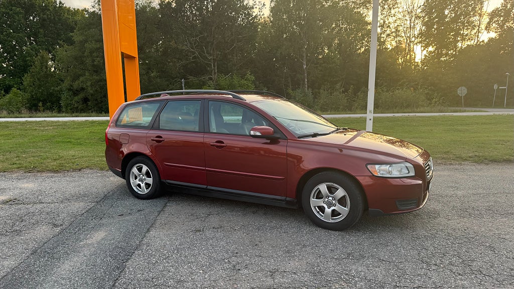 Volvo V50 1.8 Flexifuel Kinetic Euro 4 Nybesiktad