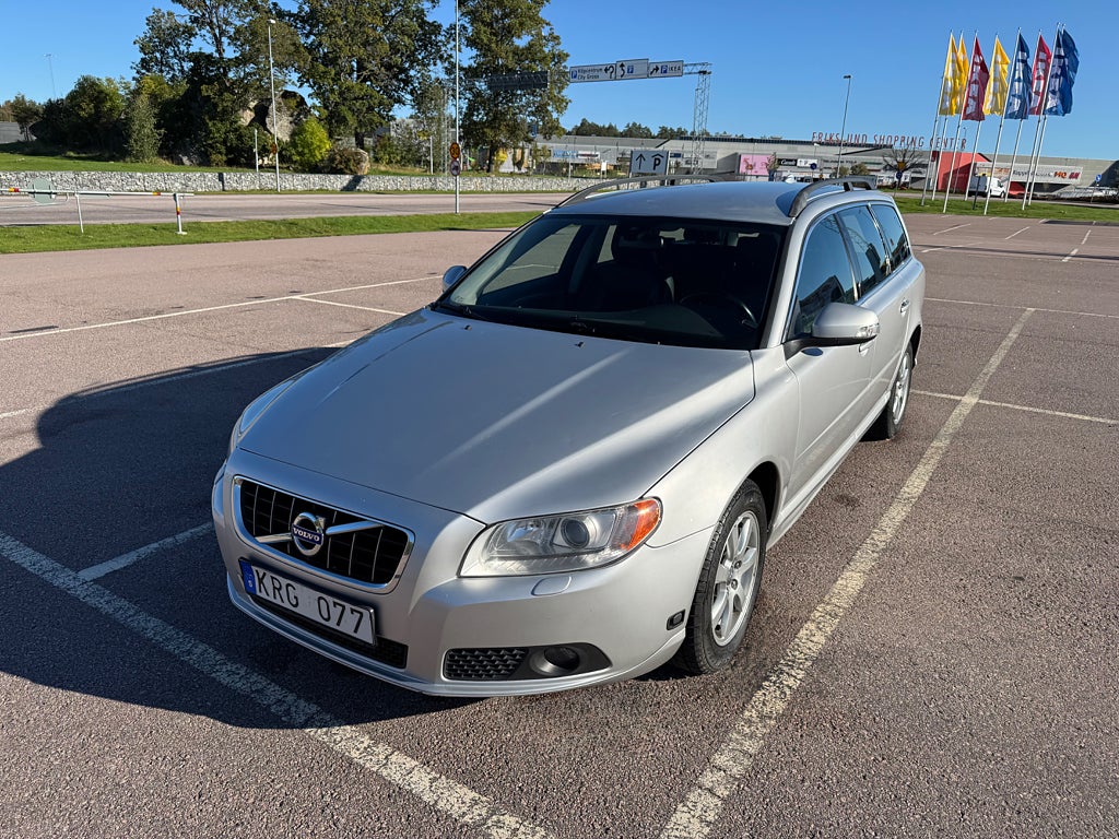 Volvo V70 2.0F 145hk Momentum ”Motorvärmare”