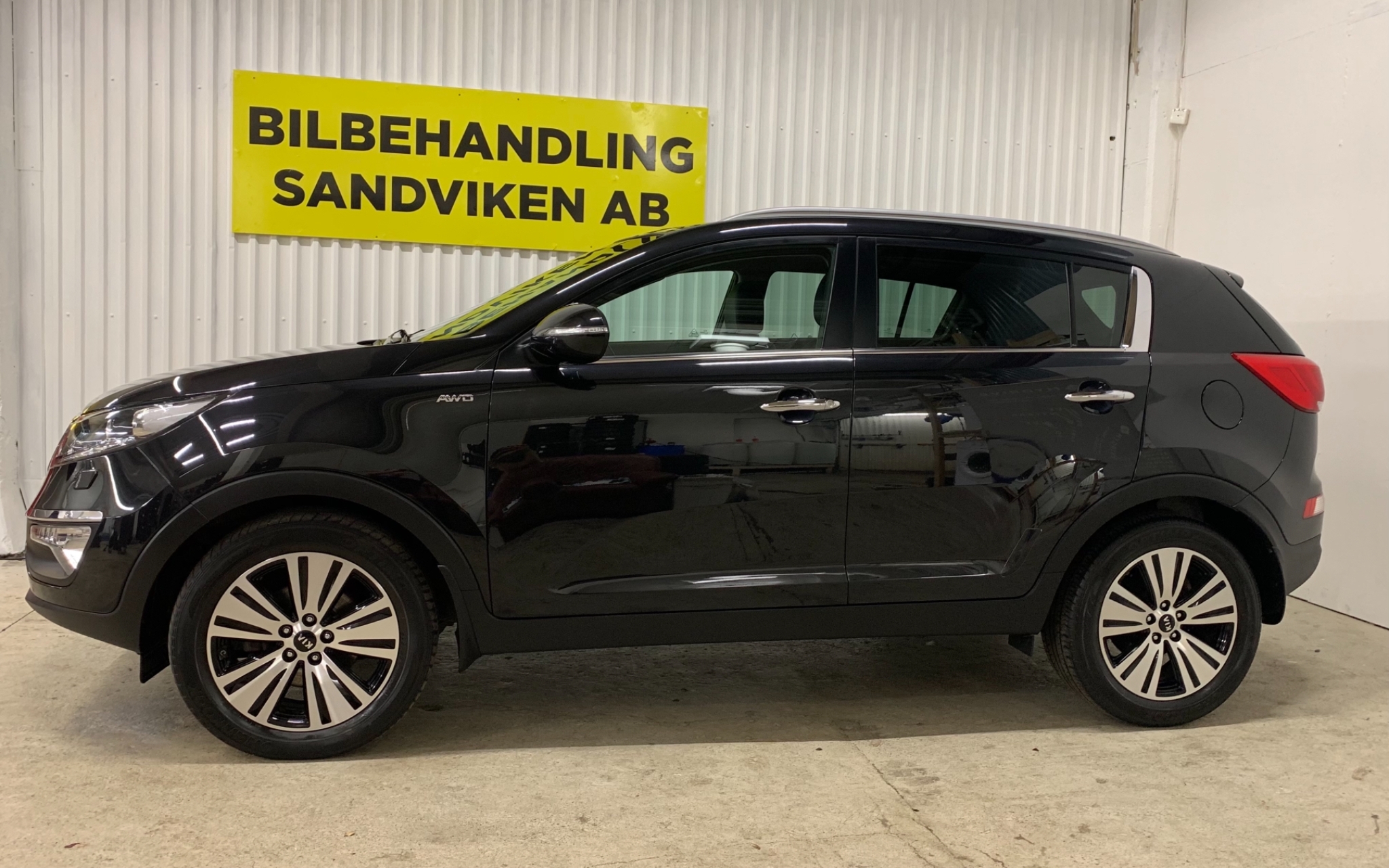 Kia Sportage 2.0 CRDi AWD Automat 184hk 2014, bild 2/43