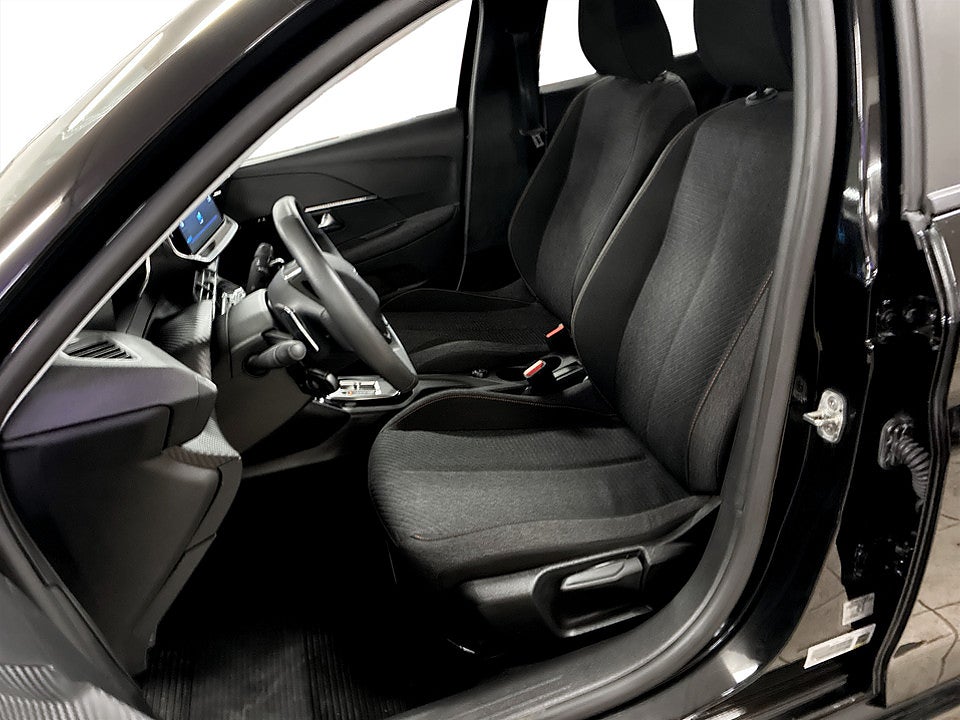 Bild på Peugeot 208 Style Hybrid 100hk Aut CARPLAY BACKSENSORER