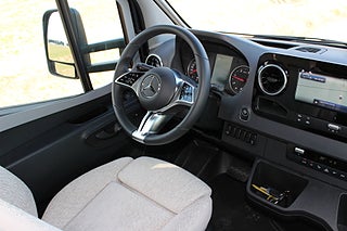 Husbil-halvintegrerad Hymer ML-T 580 Mercedes 4x4 190HK Automat! Endast 750 mil! 3 av 21